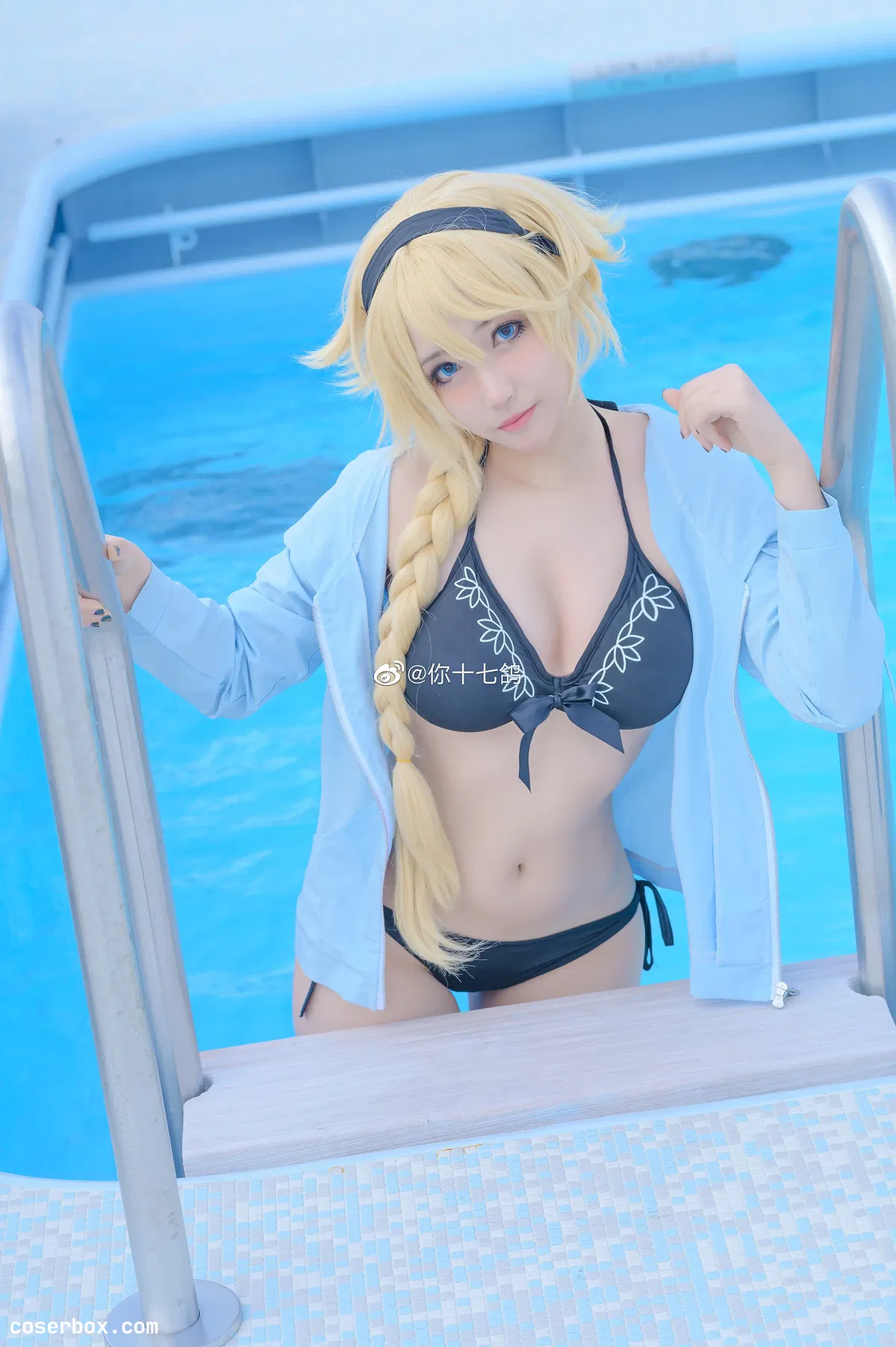 你十七鸽 NO.003 FateGrandOrder 贞德 cos 泳装 [10P 96.05MB] - 2