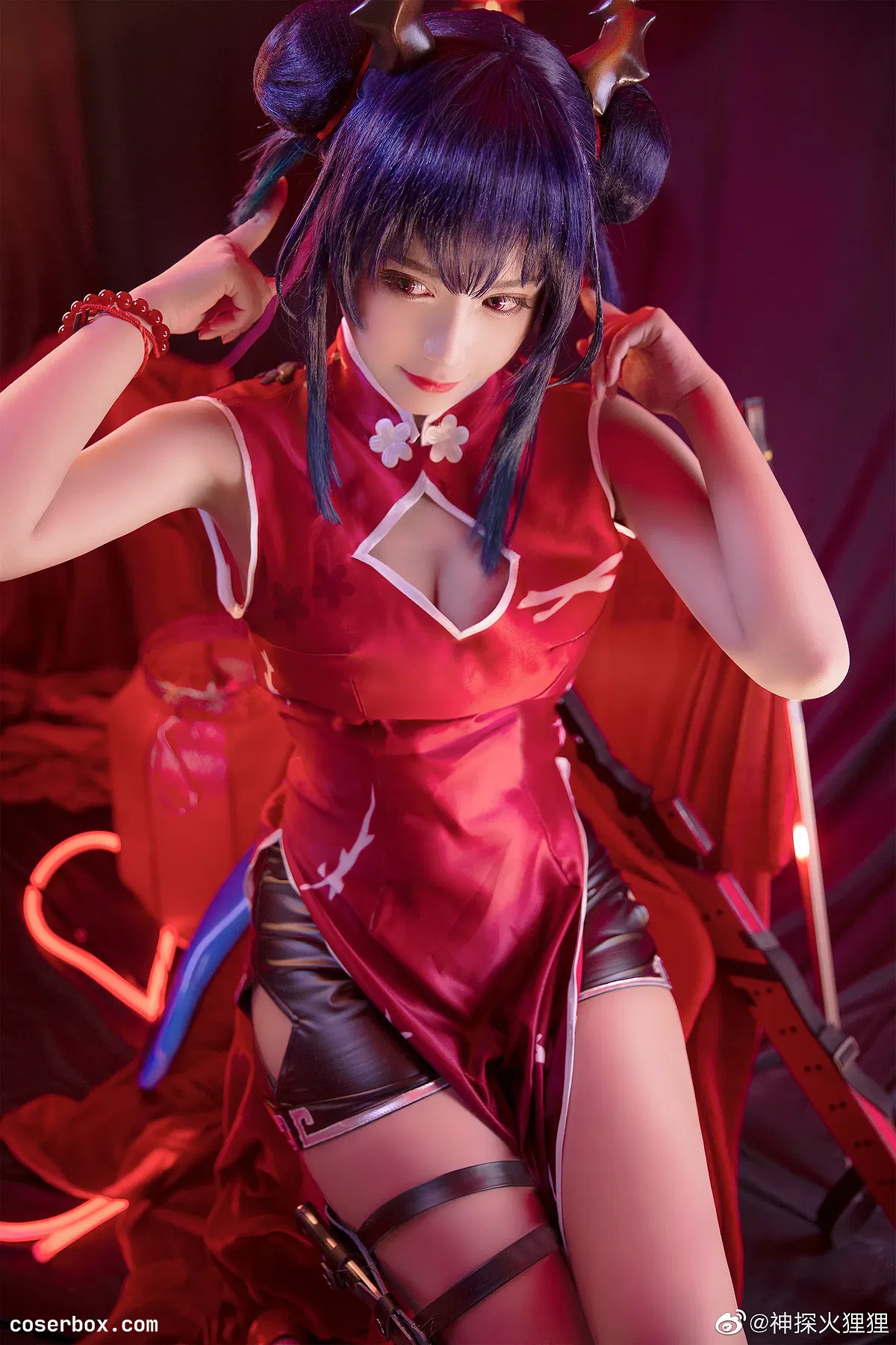 神探火狸狸 NO.004 陈 岁红霞 (明日方舟) [18P 194.48MB] - 2