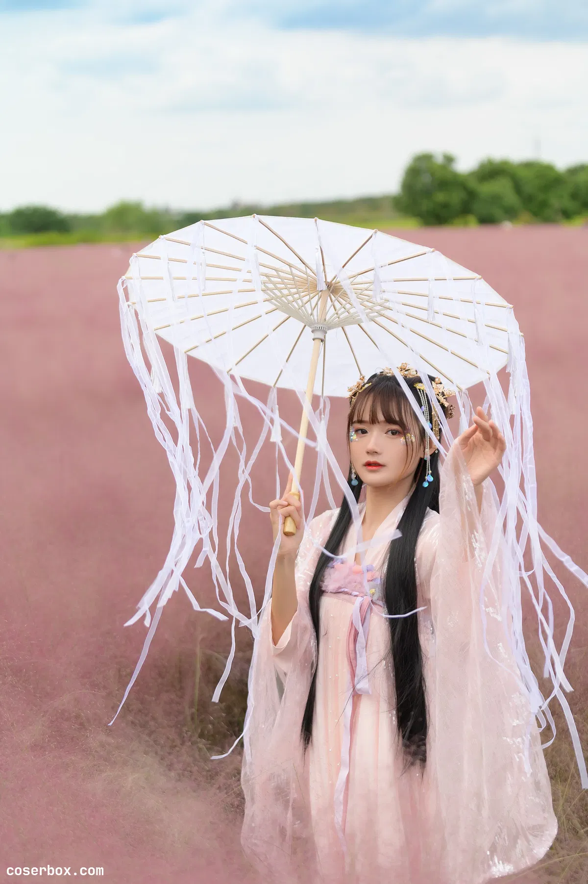 [YITUYU艺图语] 2022.07.16 NO.1590 伊人 兔子Zzz不吃胡萝卜 [25P-239MB] - 2