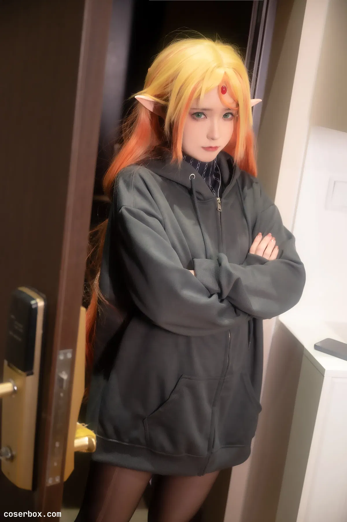 Quan冉有点饿 2023.10.24 舅妈 [107P-705MB] - 1