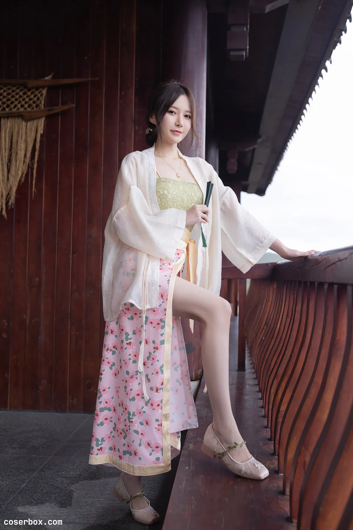 鱼子酱Fish 2023.11.04 内购私拍 古风如画 原版 - 2