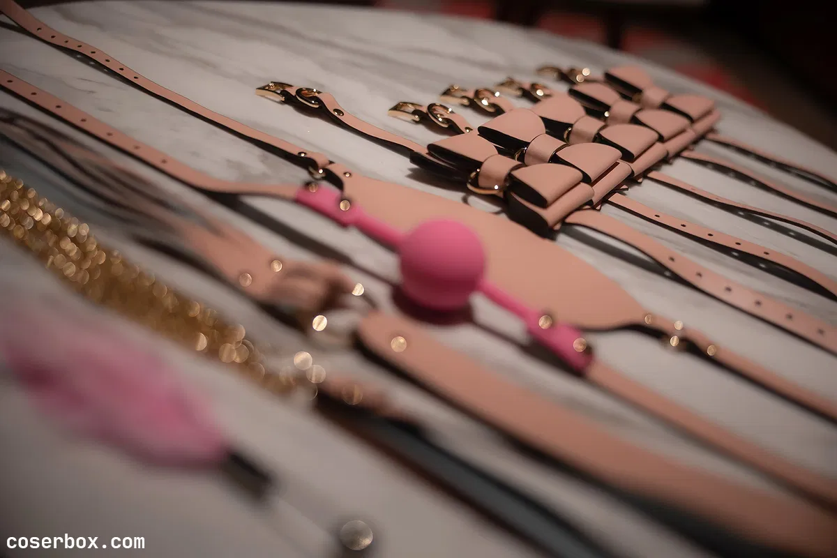 谢小蒽 2023.12.13 内部私购 粉红色的水 - 1