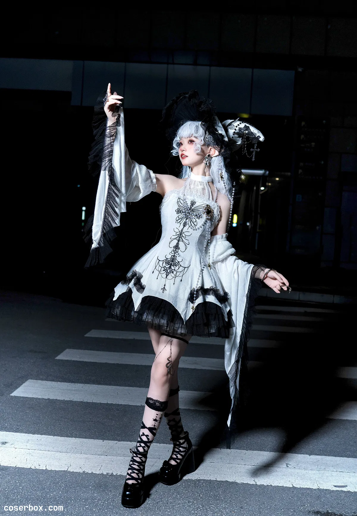 花甲conch 2023.12.19 魔女 - 1