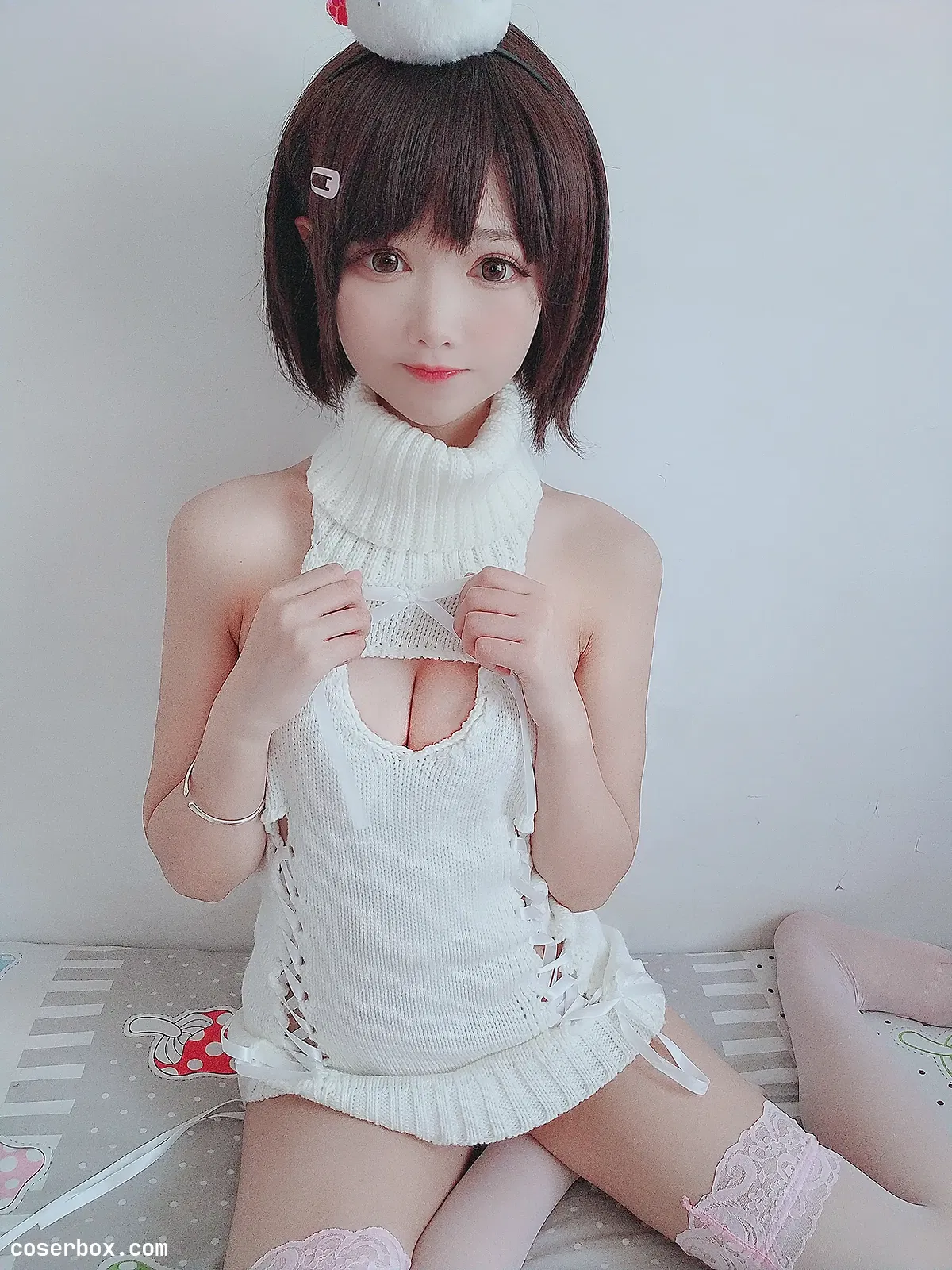 羽天shine 2023.12.28 白色毛衣写真 - 1