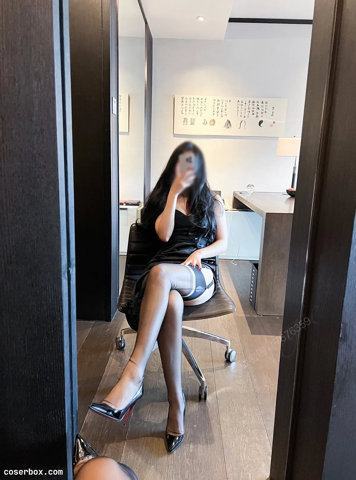 安乔乔儿 2024.01.04 微密圈 cervin无弹力套 - 1