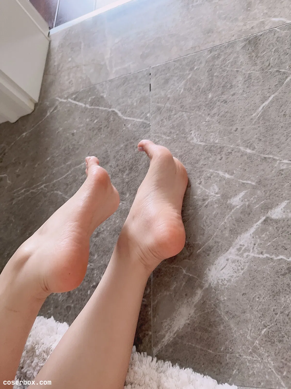 陈妮妮UNI 2024.01 - 2