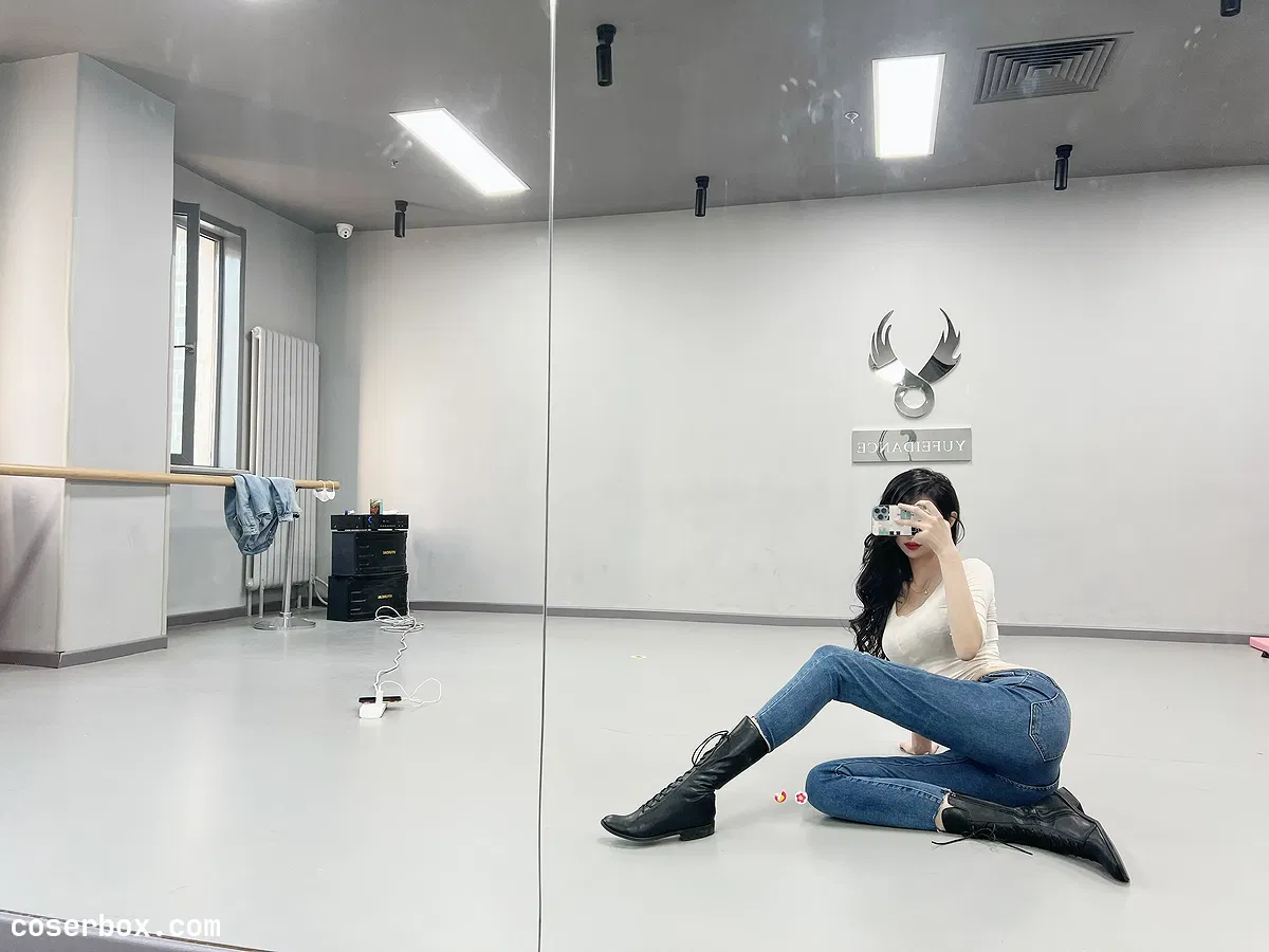 葛征 2024.02.02 内购私拍 教室里的秘密 - 1