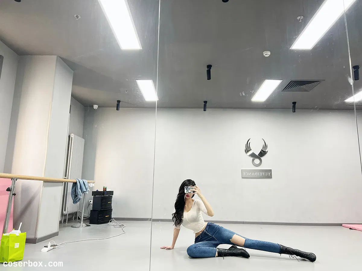 葛征 2024.02.02 内购私拍 教室里的秘密 - 2