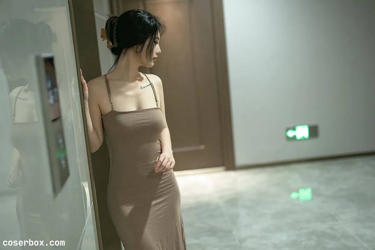 桃良阿宅 2024.03.26 公厕灰色吊带裙 - 2