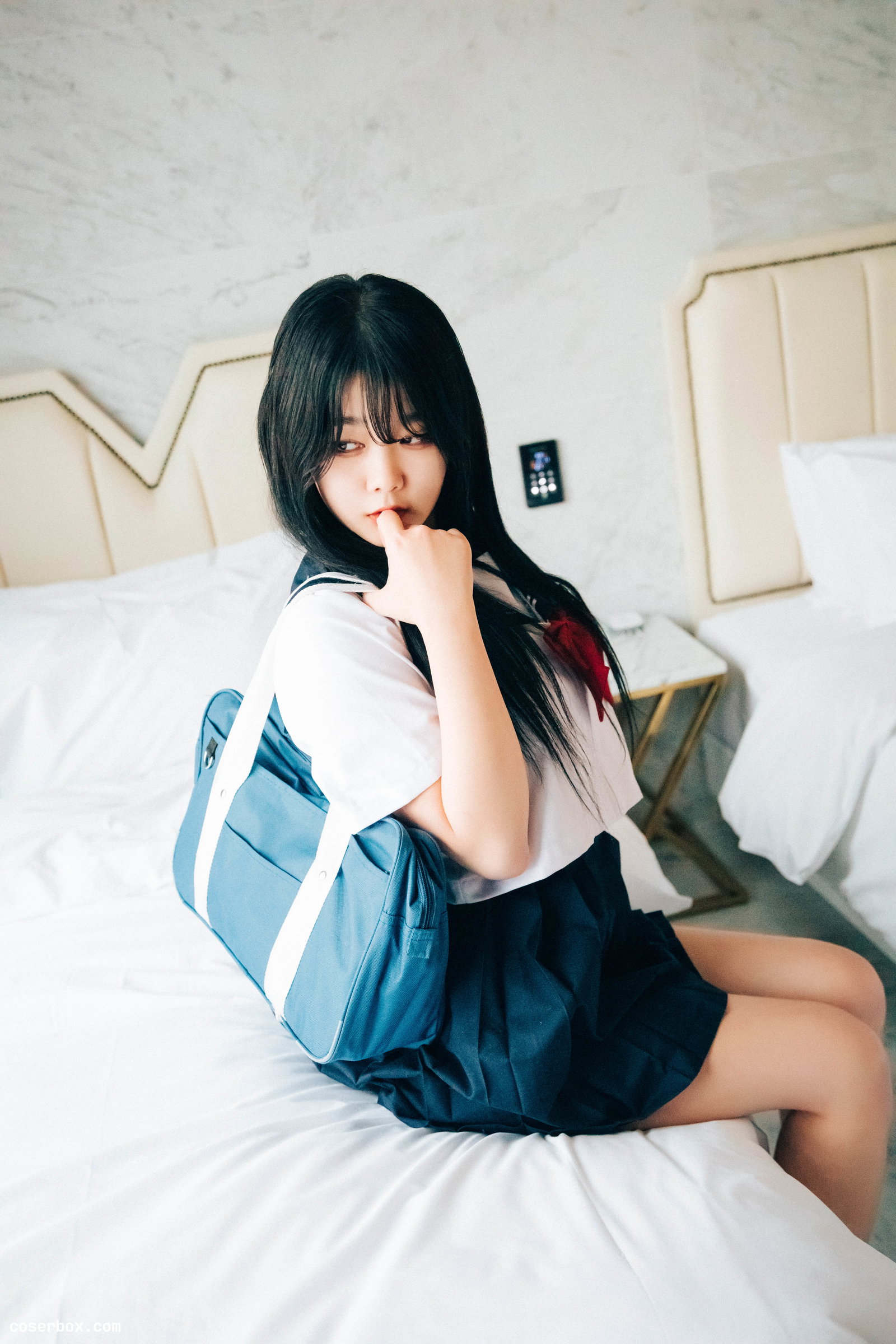 Loozy NO.090 Zia (지아) Extra visible 01 [66P 1V 1.49GB]