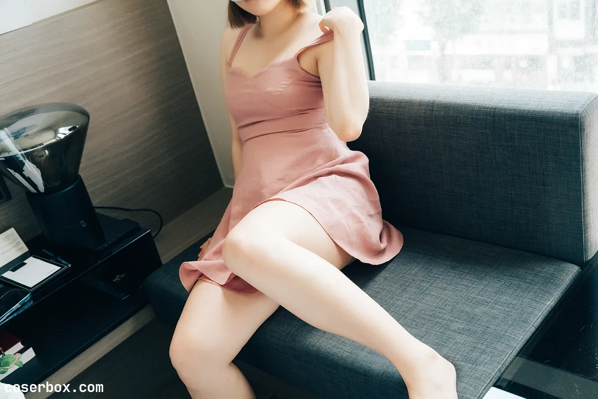 Loozy NO.111 Chaewon Whole New [109P 1V 1.81GB] - 1