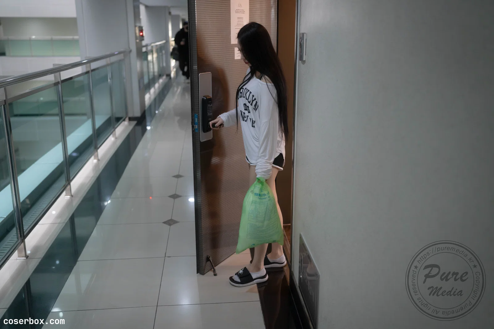 Pure Media NO.160 231 YeonHwa Visit the girl next door [67P 372.33MB]