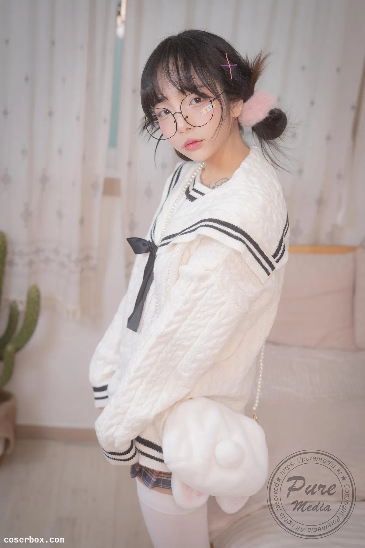 Pure Media 2024.04.23 Girl trapped in a rooftop room 被困在屋顶房间的女孩 清新 - 1