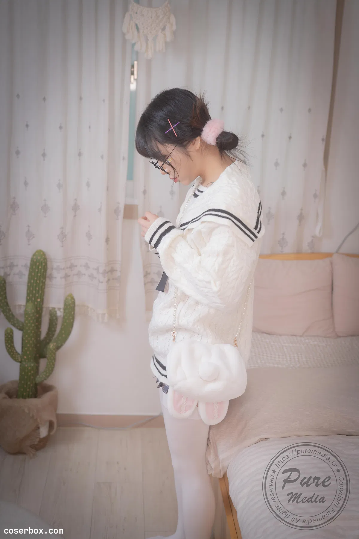 Pure Media 2024.04.23 Girl trapped in a rooftop room 被困在屋顶房间的女孩 清新 - 2