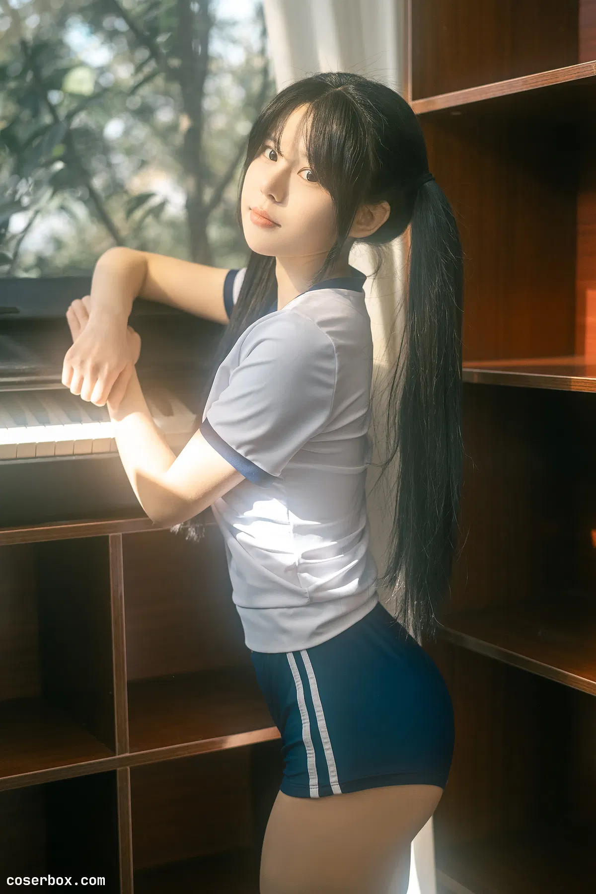 rua阮阮 2024.05.09 春の更衣室-体操 - 1