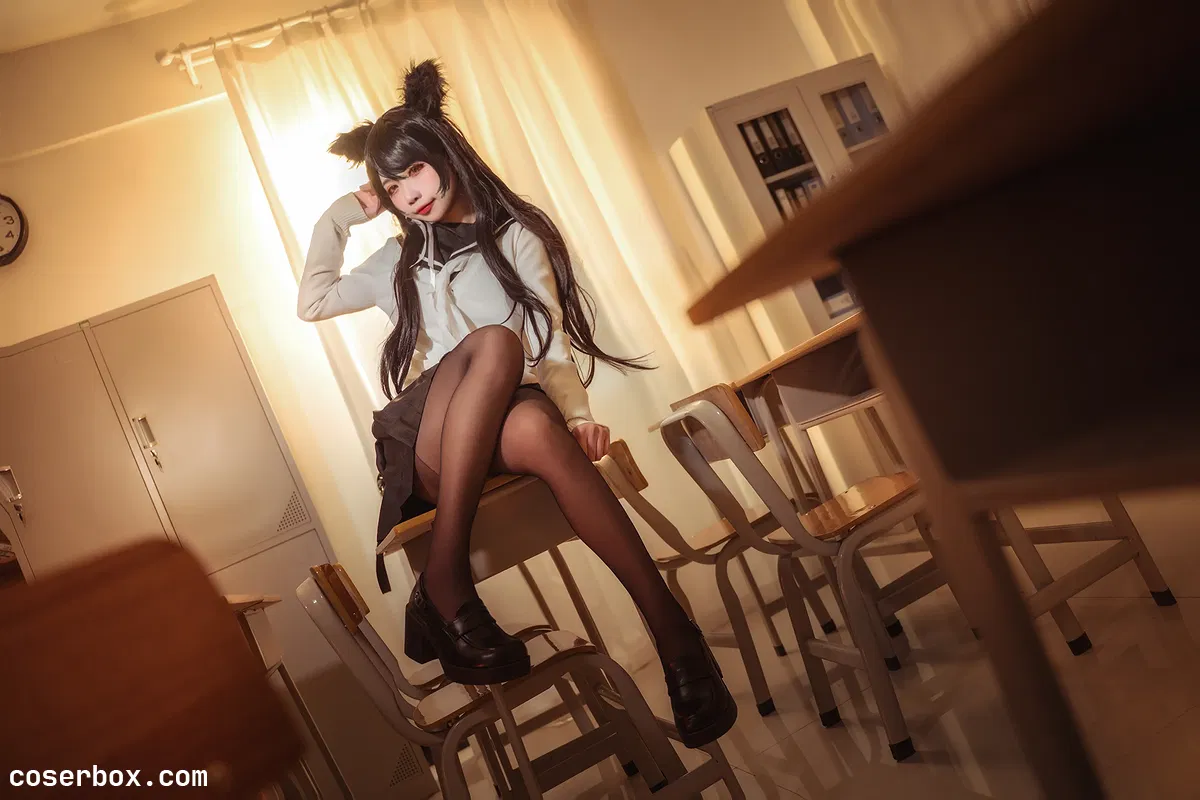 贞子蜜桃 2024.07.07 碧蓝航线 爱宕高雄制服 - 1