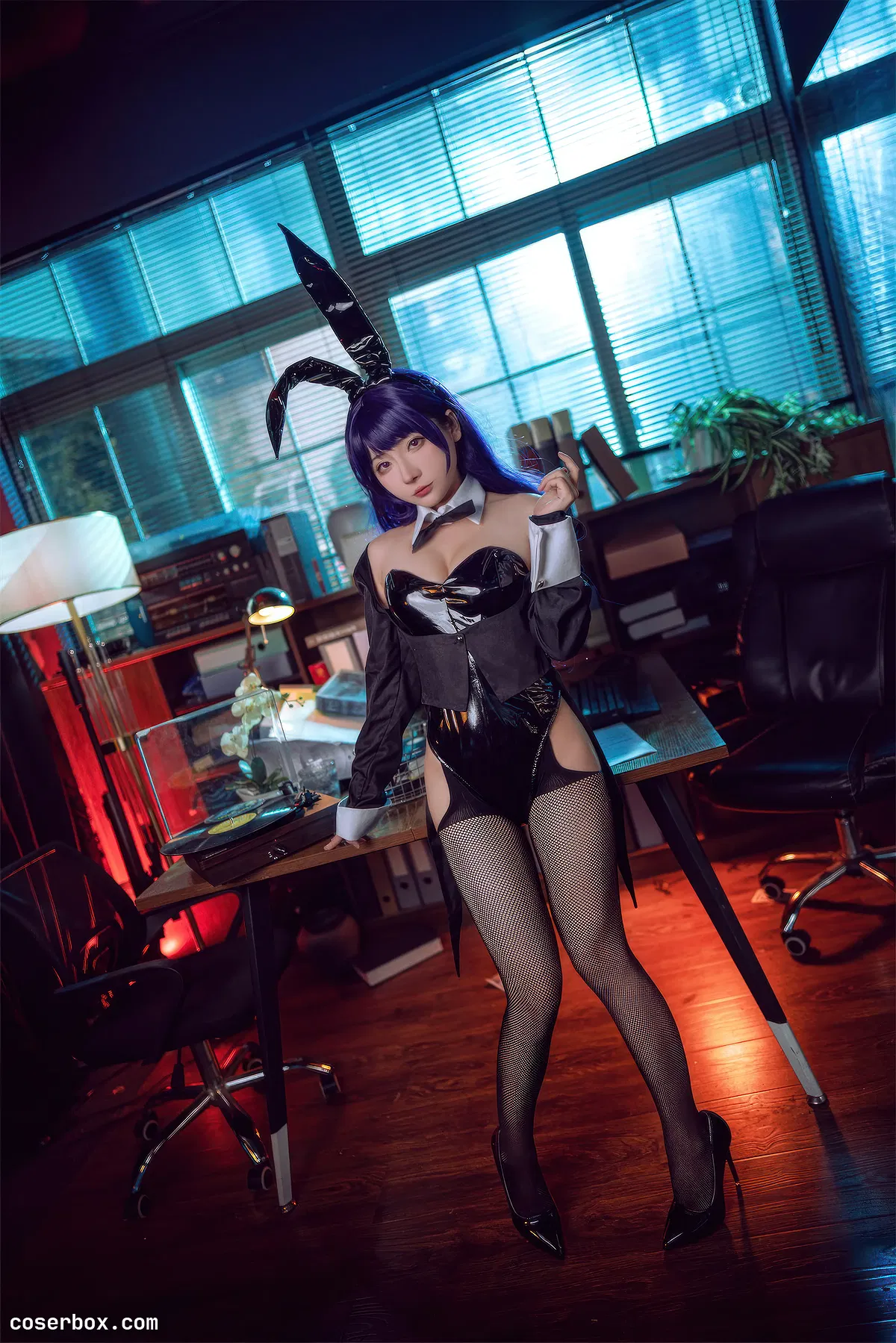 是三不是世w 2024.07.19 喜多川海梦 紫发兔女郎 - 1