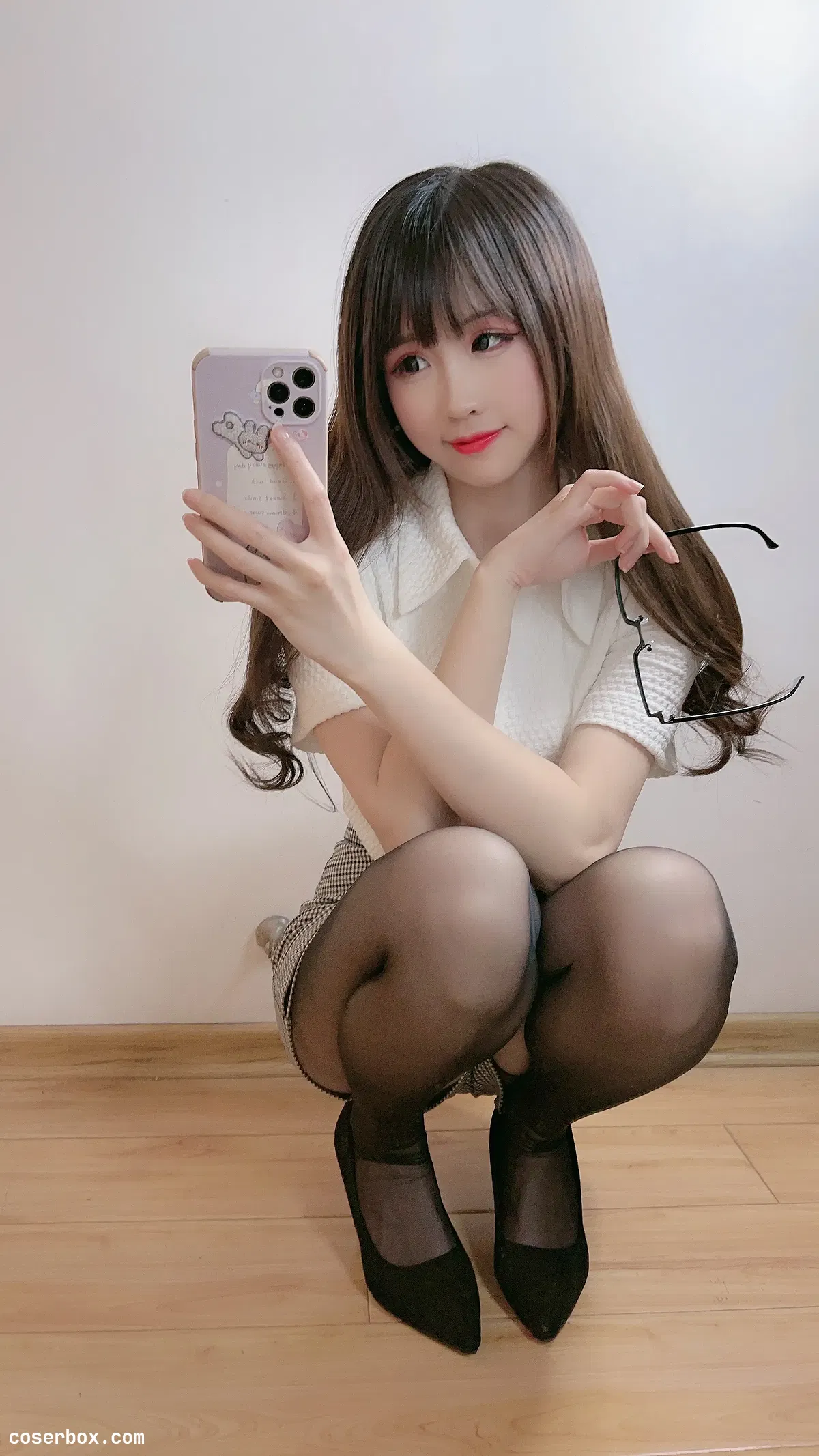 miko酱ww 2024.07.29 自拍系列 女仆2 - 1