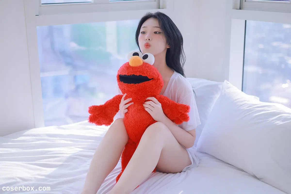 Yeon Woo (연우) 2024.08.19 Yeonwoo x Sehee - 1