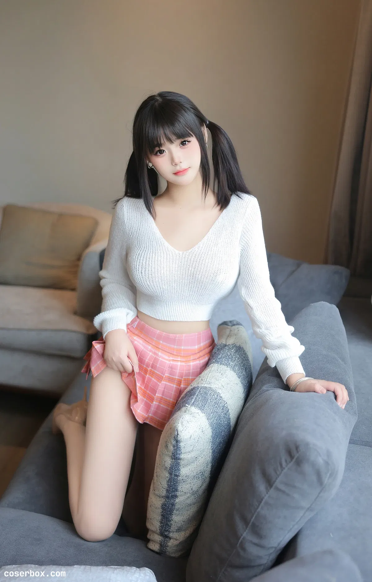 徐若兮2024.08.24 内购私拍 真空肉丝 - 1