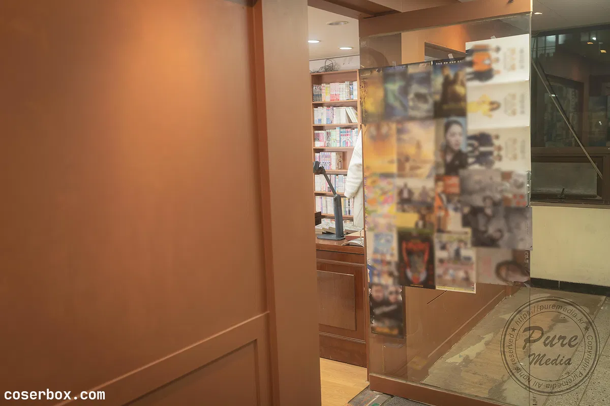 Yeha 2024.09.11 图书馆女孩 - 1