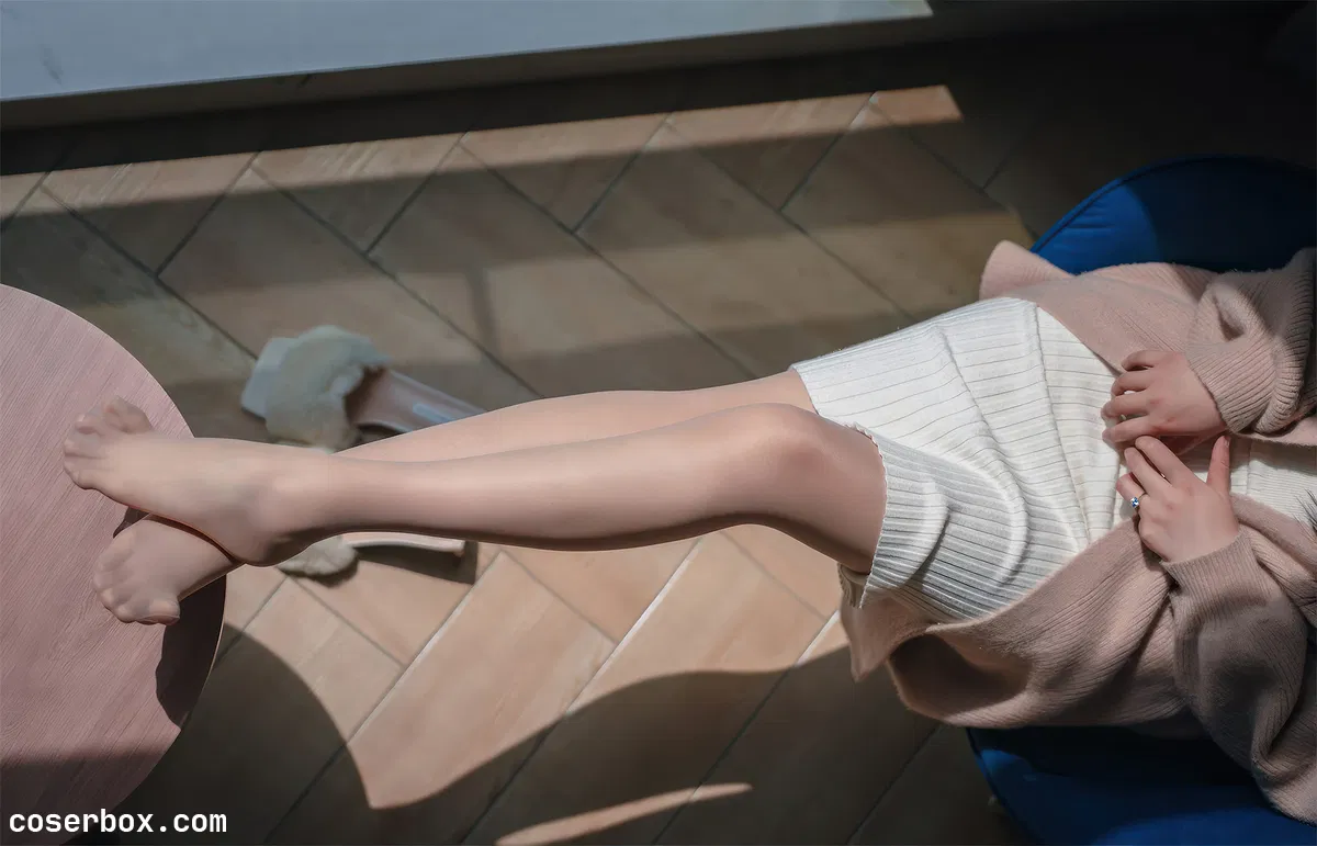 轩萧学姐 2024.10.26 肉丝家妻 - 1