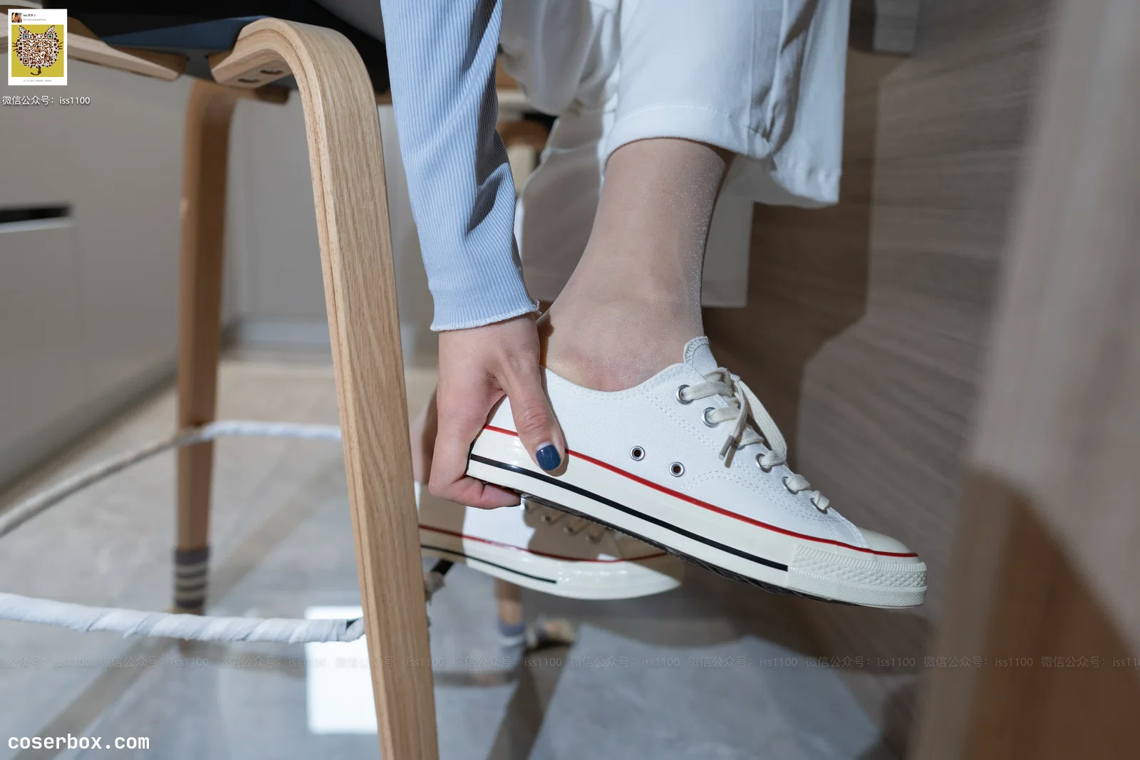 ISS系列 001 佳佳 脚尖加固