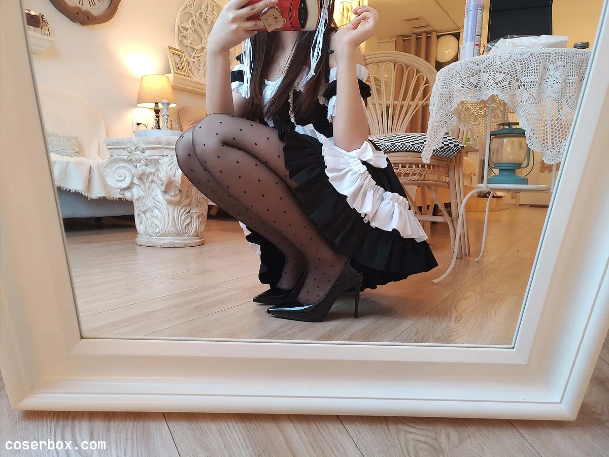 雪琪SAMA 2024.11.09 对镜女仆 - 2