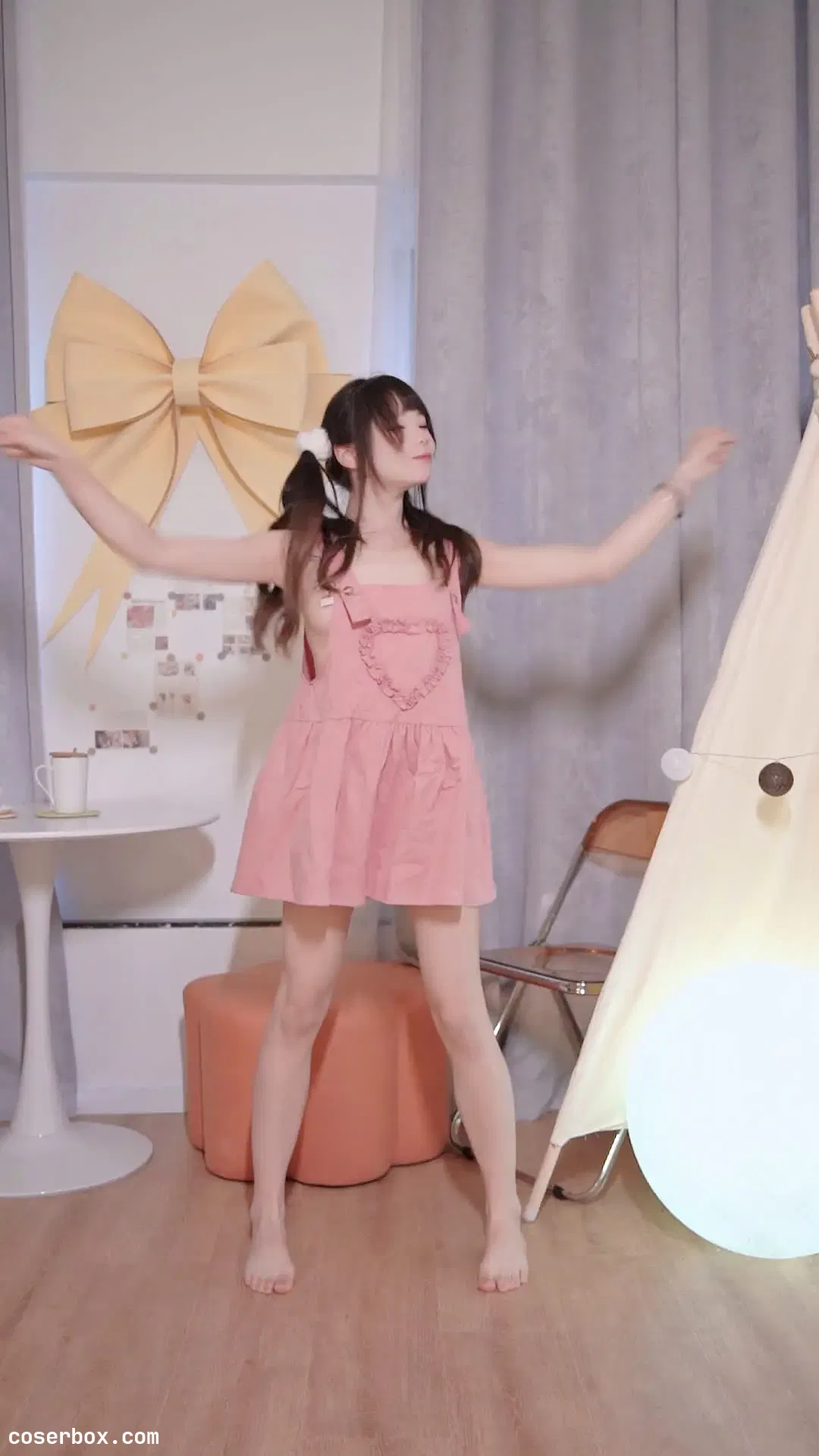 黏黏团子兔(咬一口兔娘) 2024.11.12 400里程碑奖励 - 1