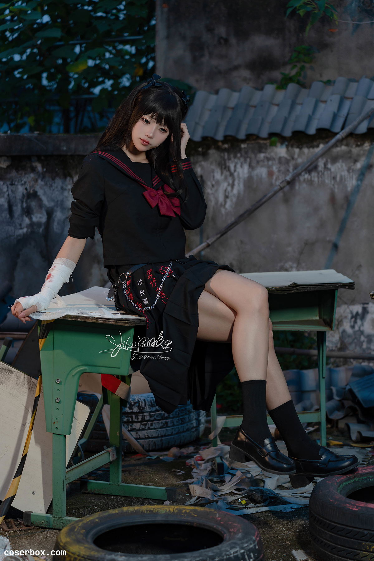 黏黏团子兔 2024.12.23 11月作品『不良女高』 - 2