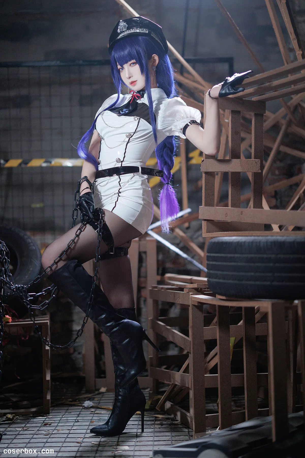 封疆疆v 2025.01.22 雷电将军女警 - 1