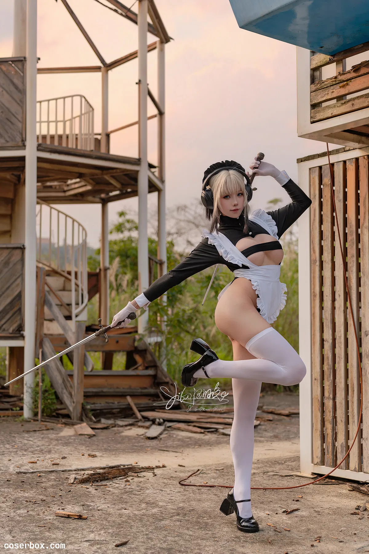 咬一口兔娘 2025.01.25 10月作品『战斗女仆』 - 2