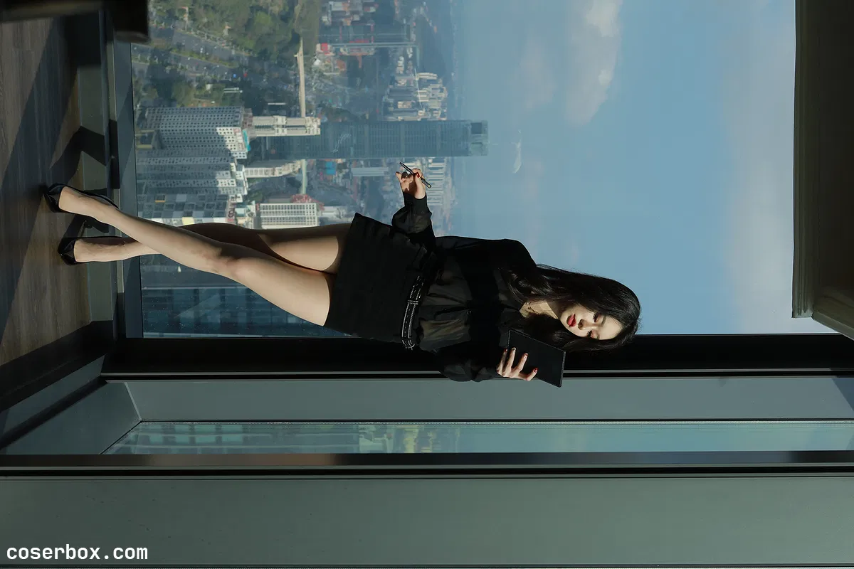 Sia不吃鱼 2025.03.18 黑色系肉丝OL - 1