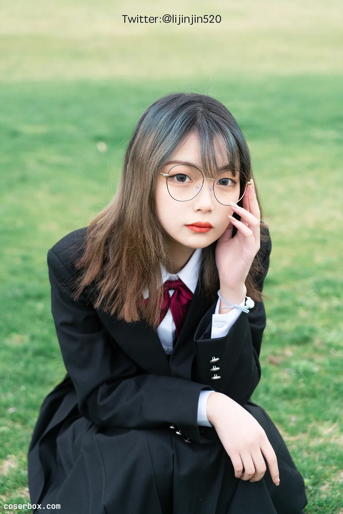 梨瑾瑾 2025.03.21 户外黑长服 - 1