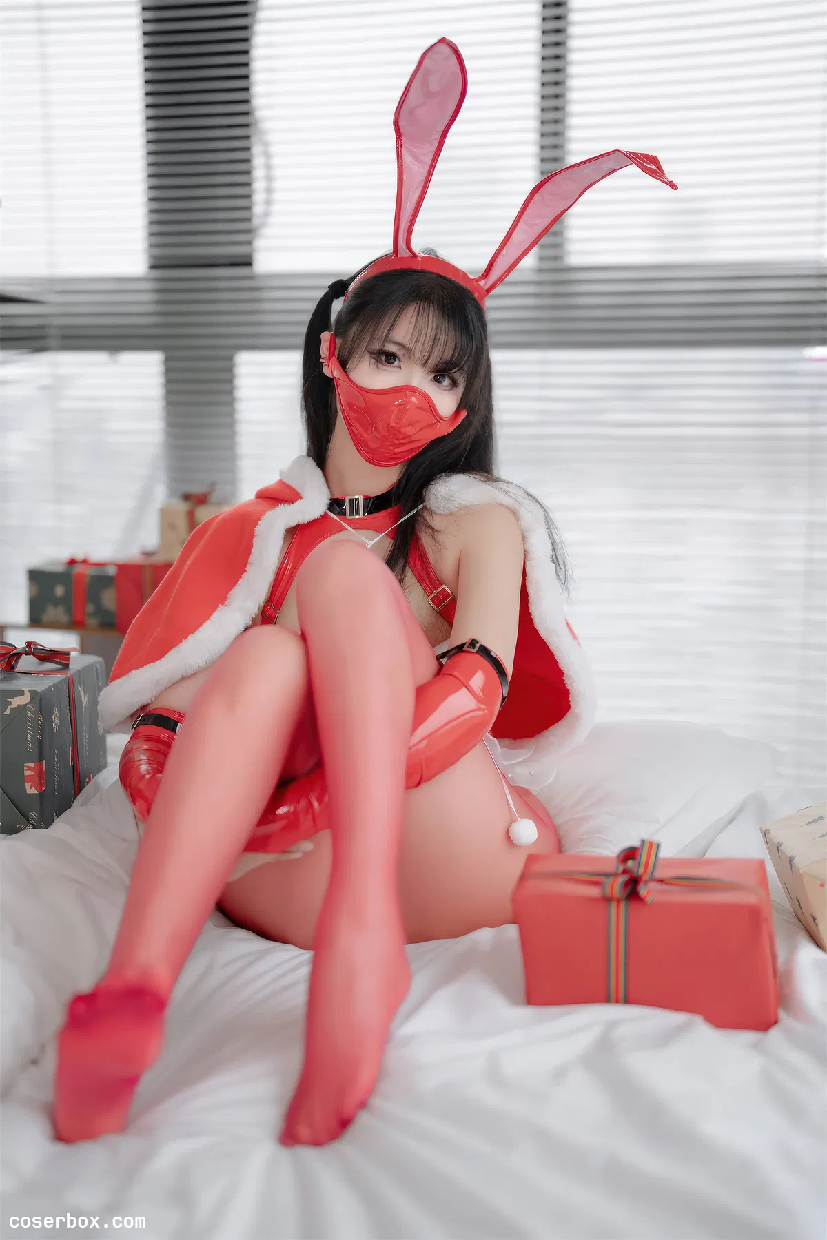 轩萧学姐 2025.03.27 圣诞红丝兔女郎 - 2
