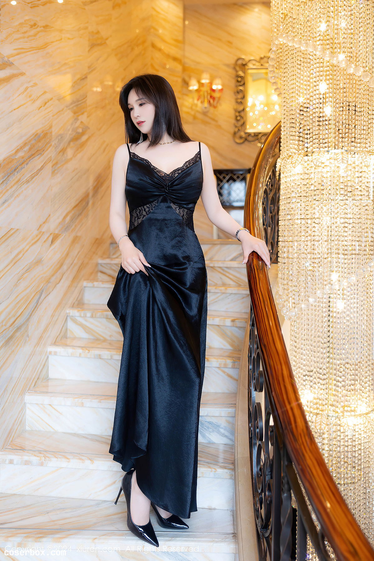 XiuRen秀人网 2024.07.09 NO.8825 水水姐 [74P 703MB] - 2