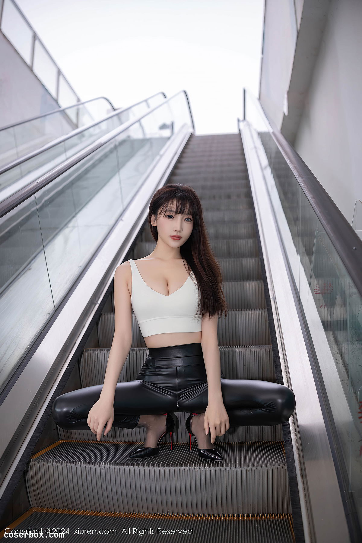 XiuRen秀人网 2024.10.31 NO.9377 陆萱萱 [82P 760MB] - 2