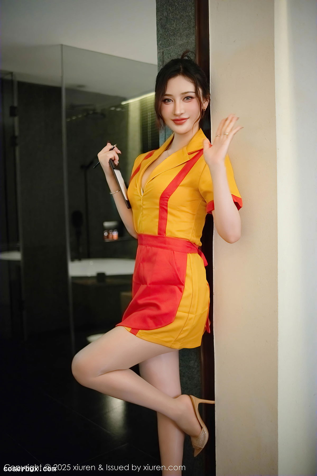 XiuRen秀人网 2025.01.02 NO.9695 蕾蕾醒了没 [43P 380MB] - 2