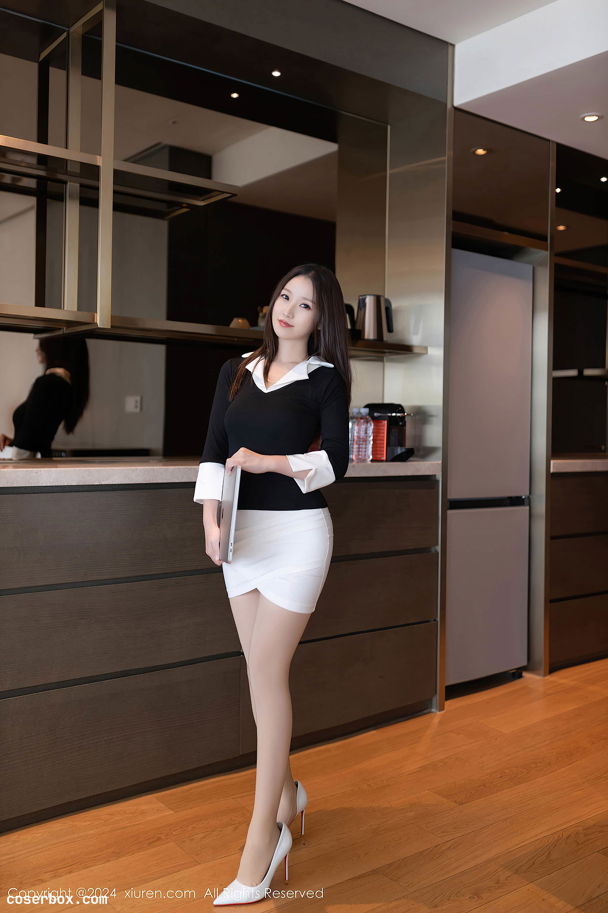 XiuRen秀人网 2024.12.12 NO.9587 杏子Yada [83P 824MB] - 2