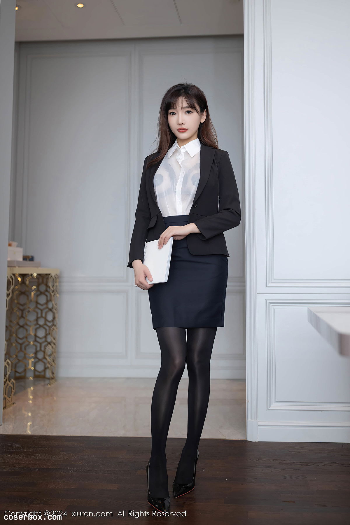 XiuRen秀人网 2024.08.08 NO.8988 陆萱萱 [81P 690MB] - 2