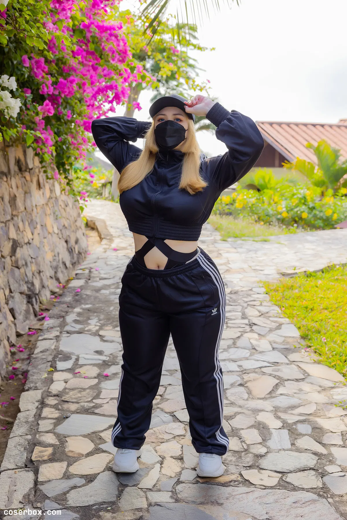 UyUy 2025.05.20 Mysterious Girl - 1