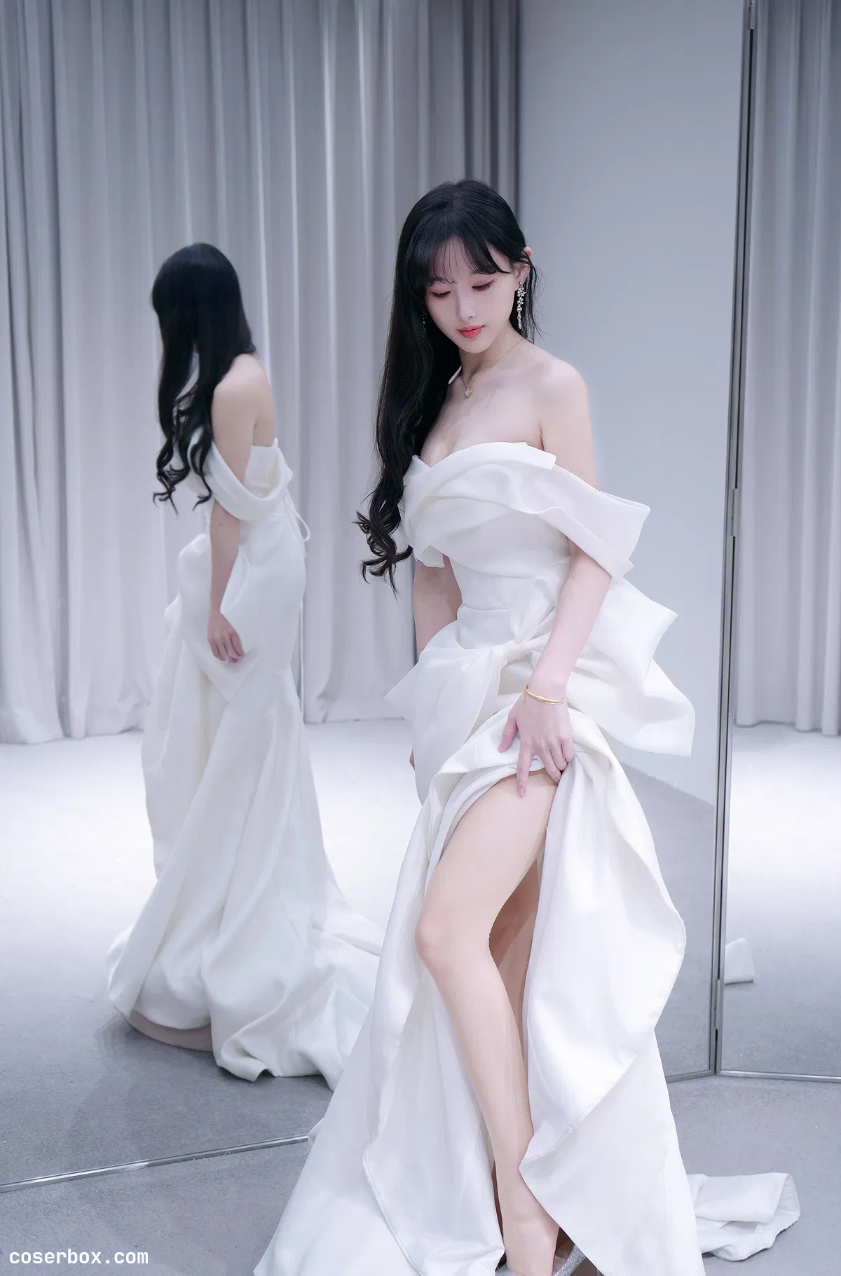 小萌子 2025.06.07 白婚纱 - 1