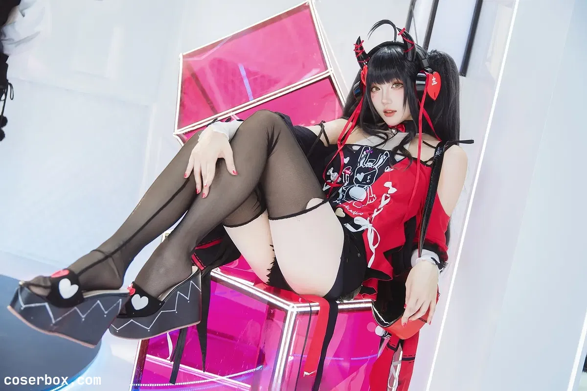 瓜希酱 2025.07.03 交错战线cos旋律 - 2