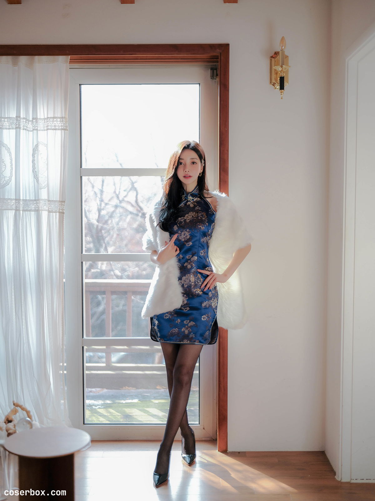 孙允珠 2025.08.05 绀青蓝黛素凝雅霜芙蓉旗袍裙 - 1