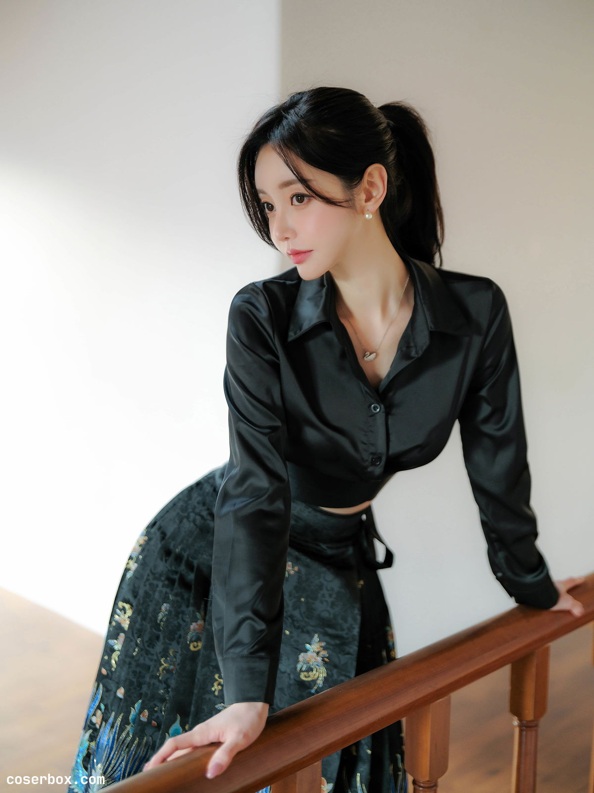 孙允珠 2025.08.04 青龙鸾凤藏蓝雕纹古风马面裙 - 2