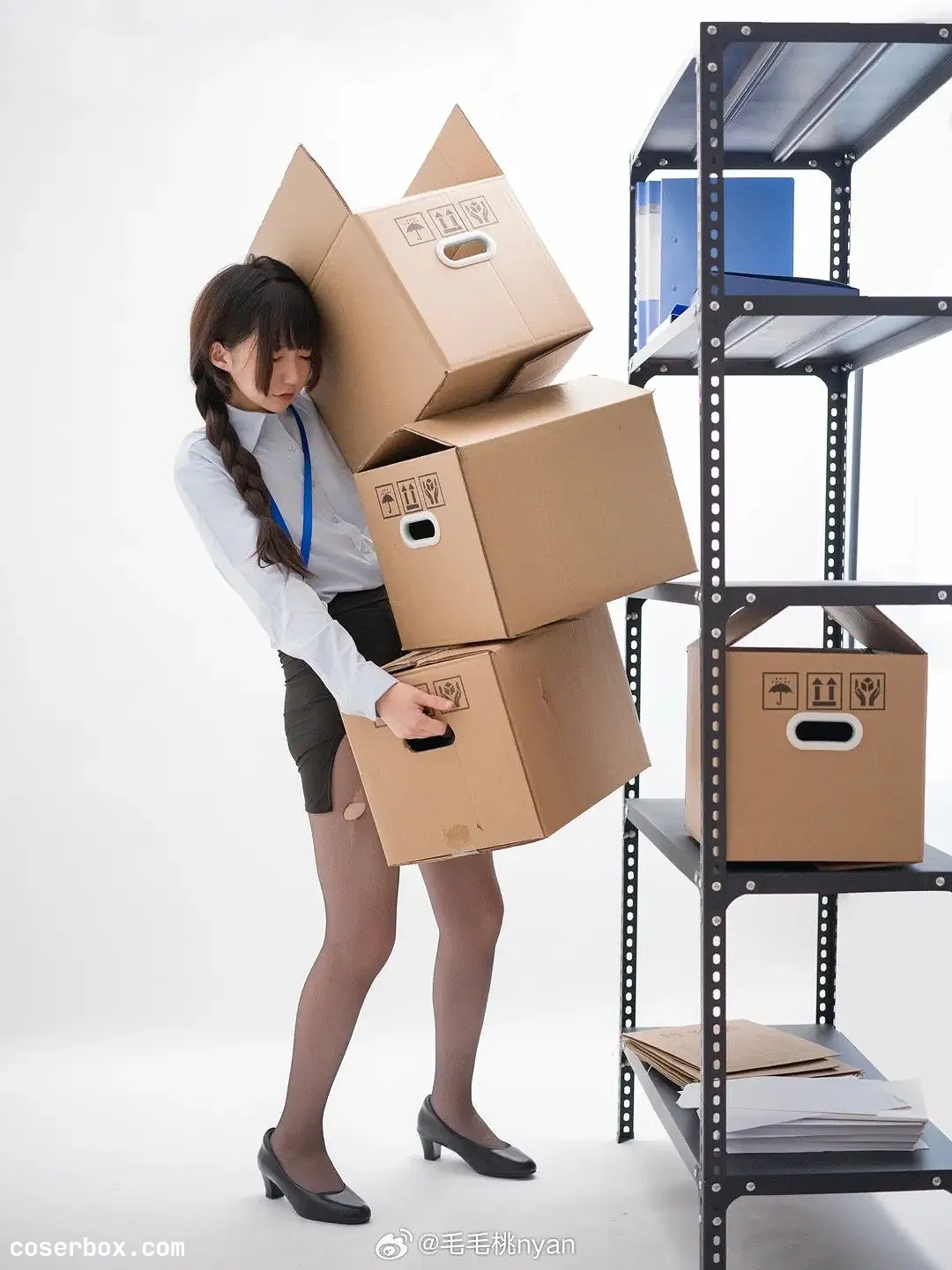 毛毛桃nyan 2025.10.08 笨蛋OL - 2