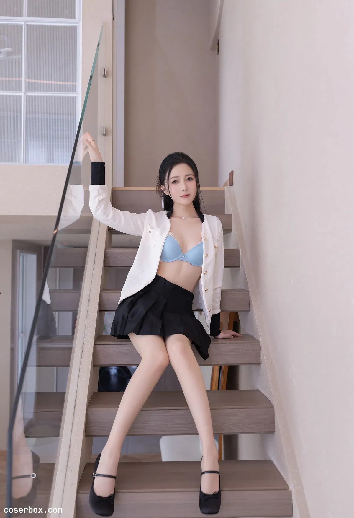 鱼子酱Fish 2025.10.16 内购私拍 姐姐 - 1