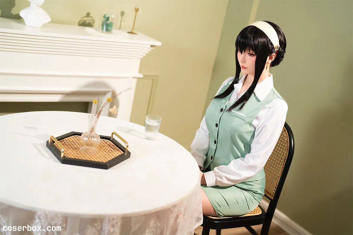 星之迟迟 2025.11.25 圣诞节 约尔2 OL制服 (间谍过家家) - 1