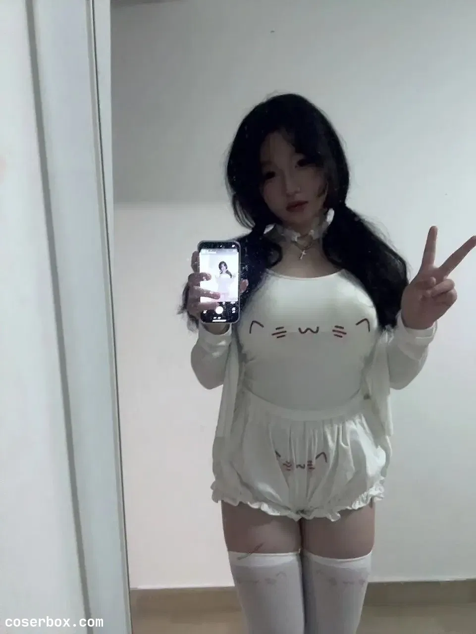 丰满的妹纸 2025.12.01 微胖肉肉 - 1