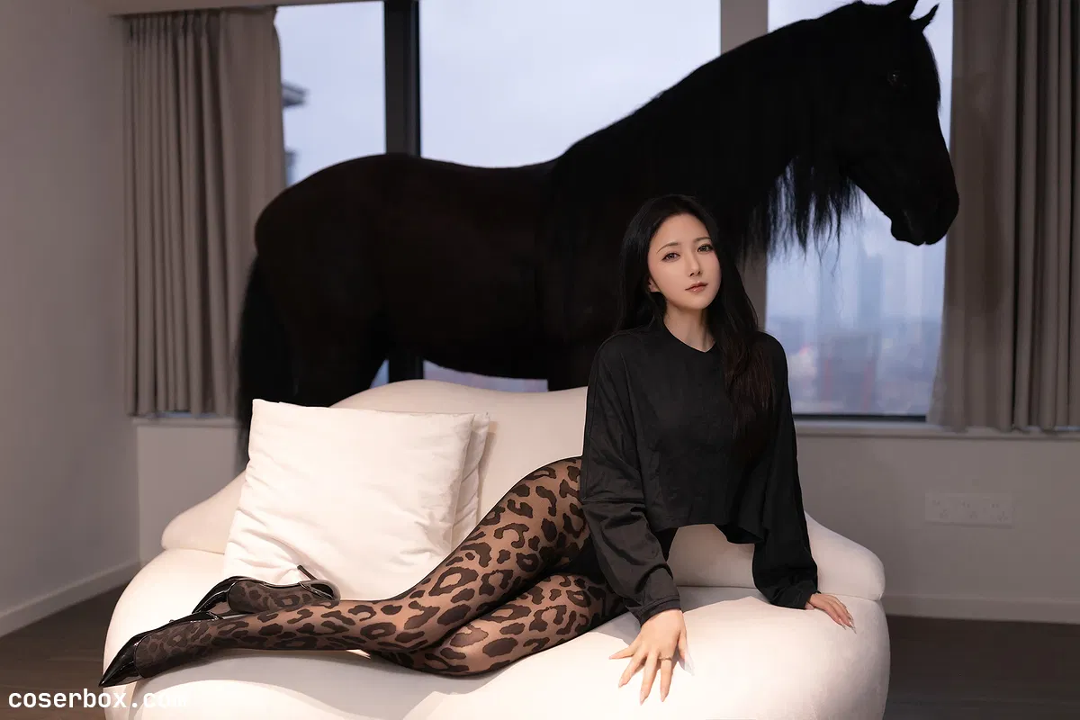 鱼子酱Fish 番外 2025.12.10 内购私拍 性感的丝 - 1